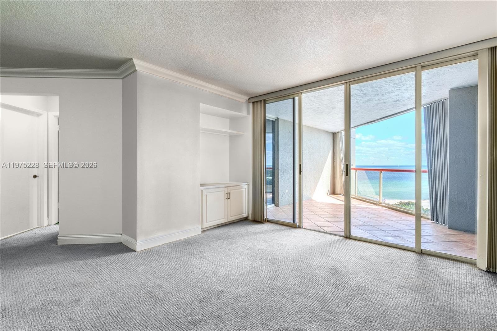 A11975228 — Miami Beach — 4