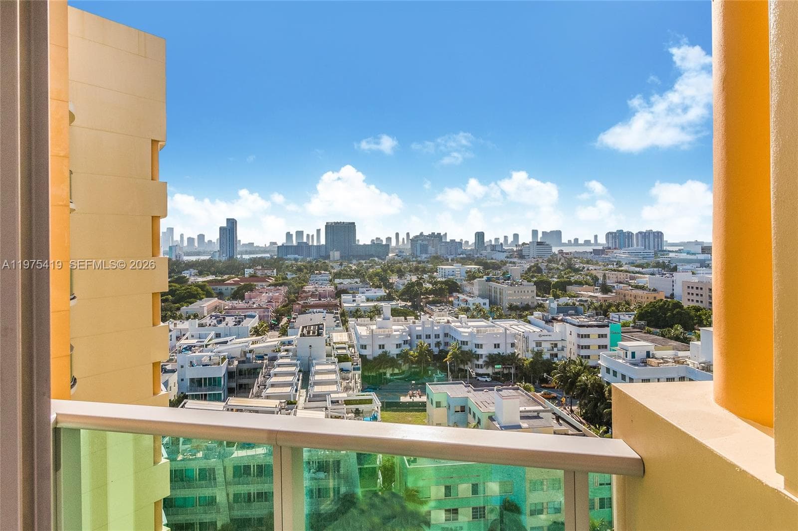 A11975419 — Miami Beach — 24