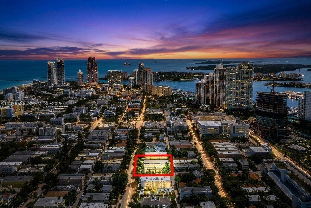 A11975535 — Miami Beach — 5