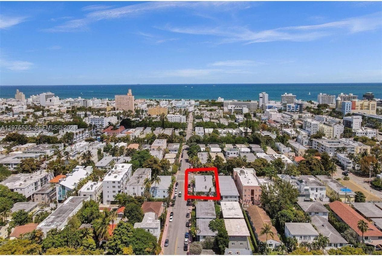 A11975535 — Miami Beach — 14