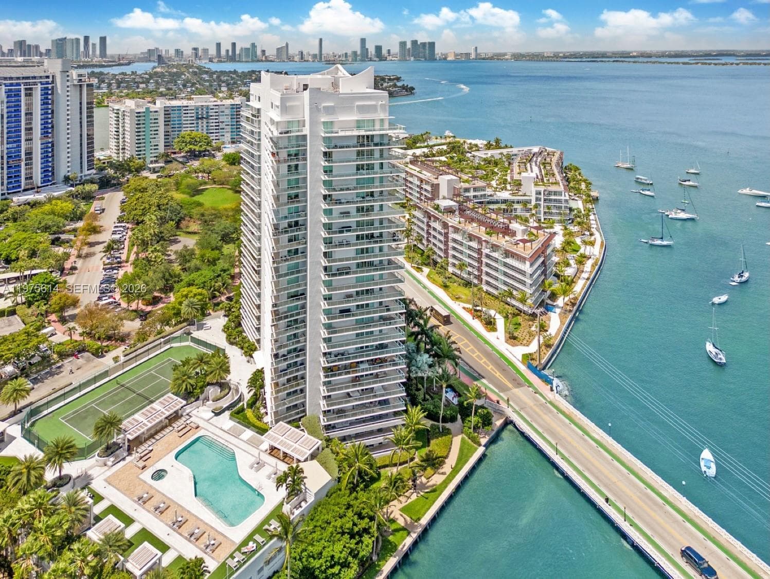 A11975614 — Miami Beach — 13