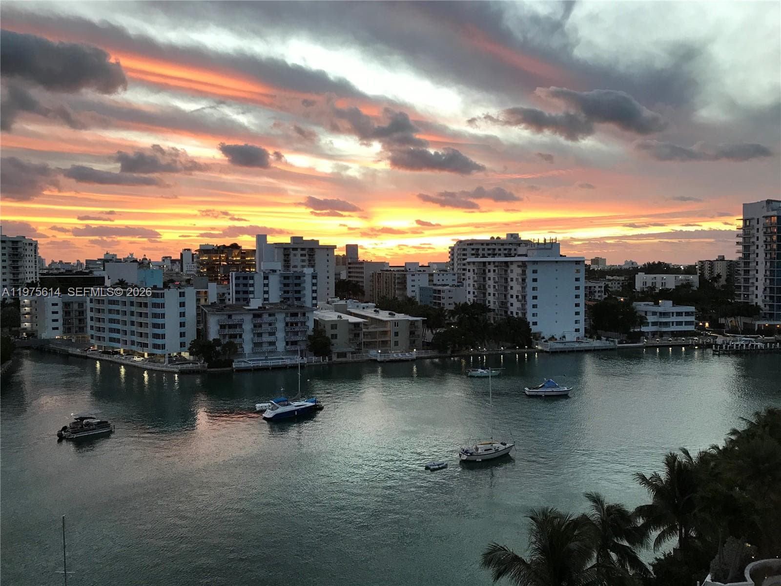 A11975614 — Miami Beach — 10