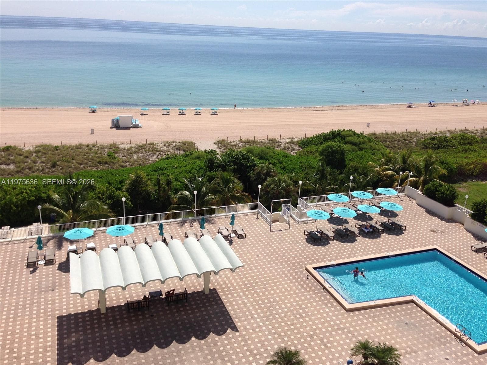 A11975636 — Miami Beach — 42
