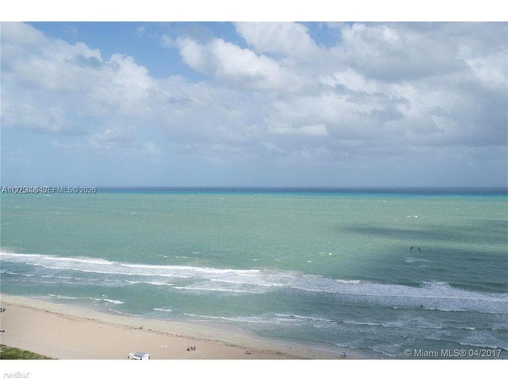 A11975636 — Miami Beach — 50