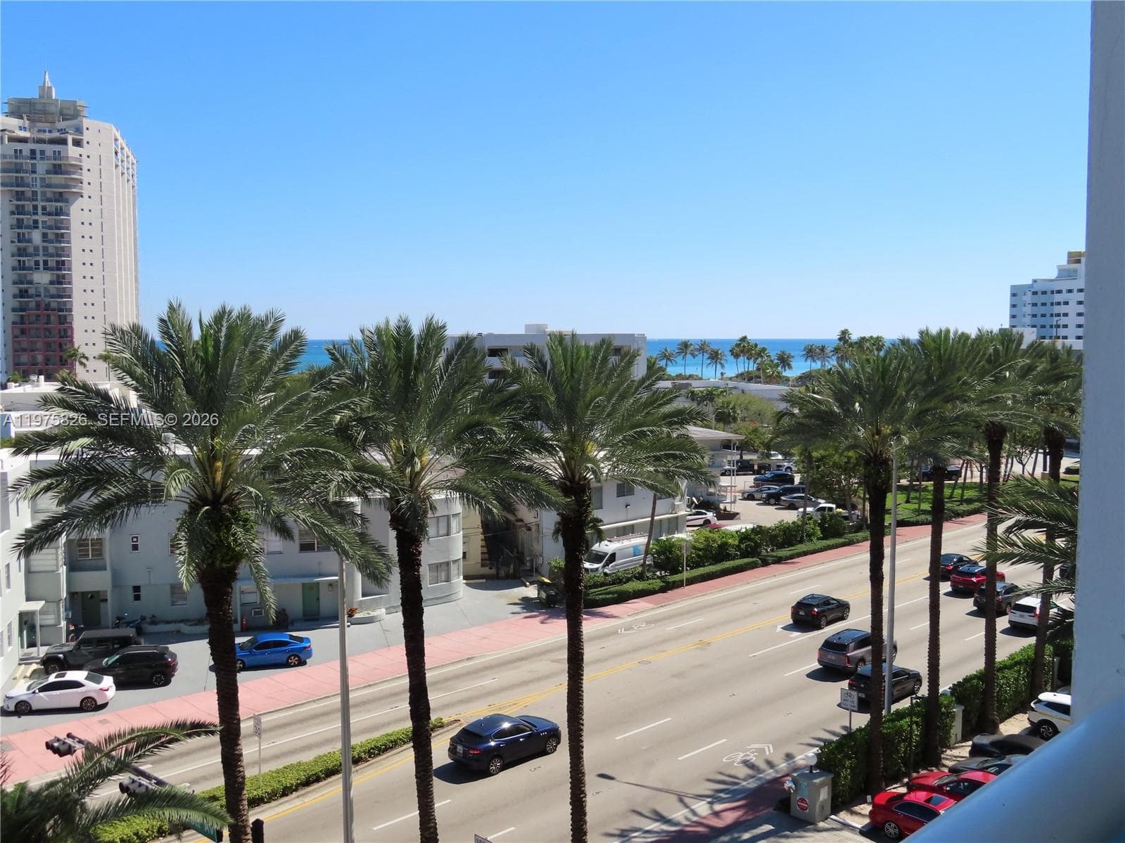 A11975826 — Miami Beach — 17