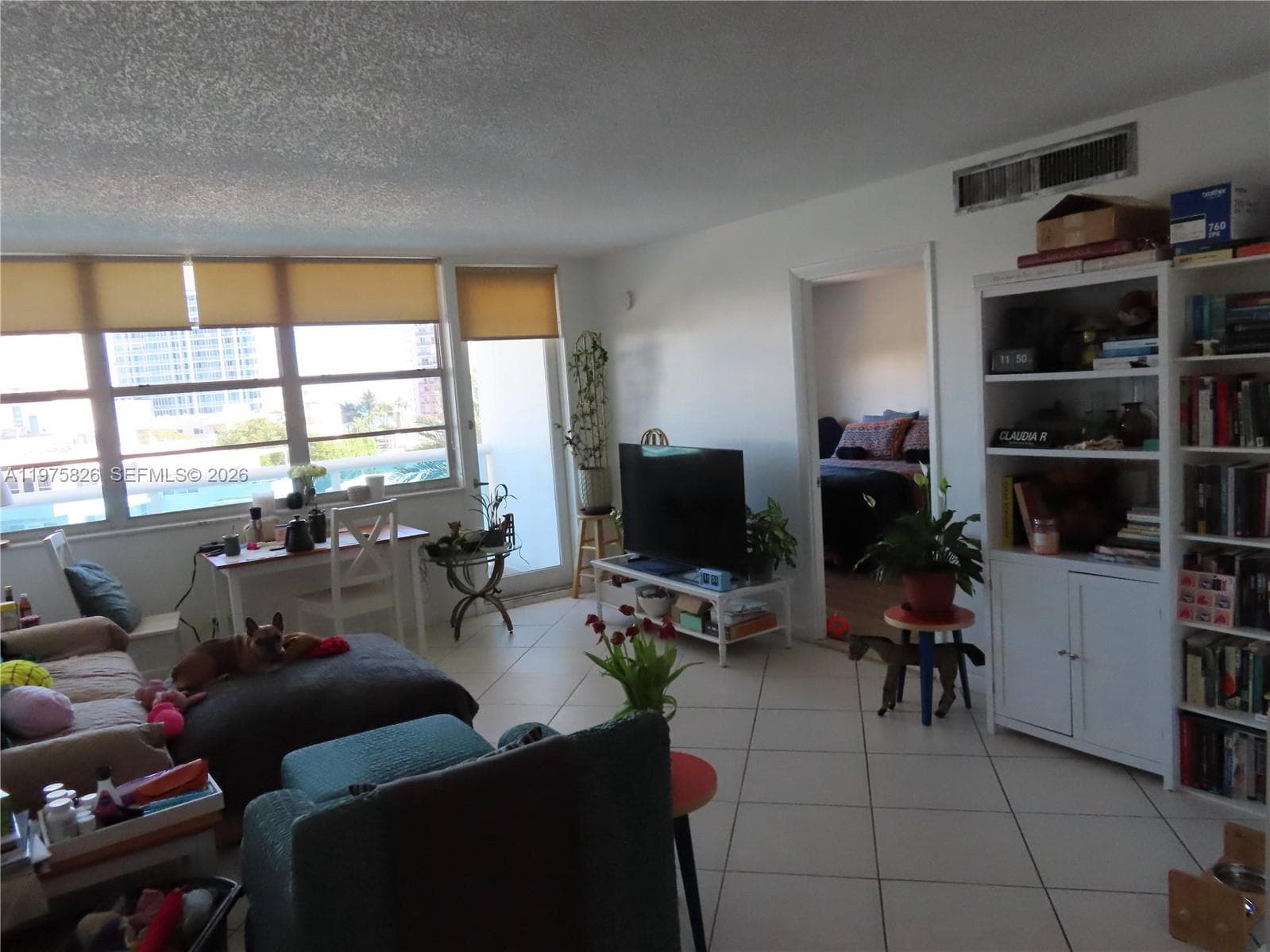 A11975826 — Miami Beach — 12