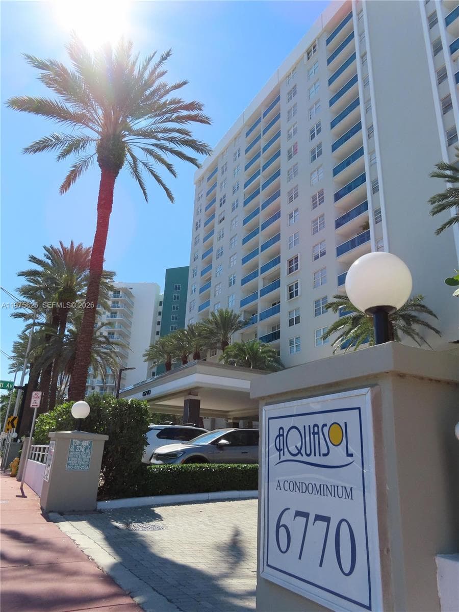 A11975826 — Miami Beach — 3