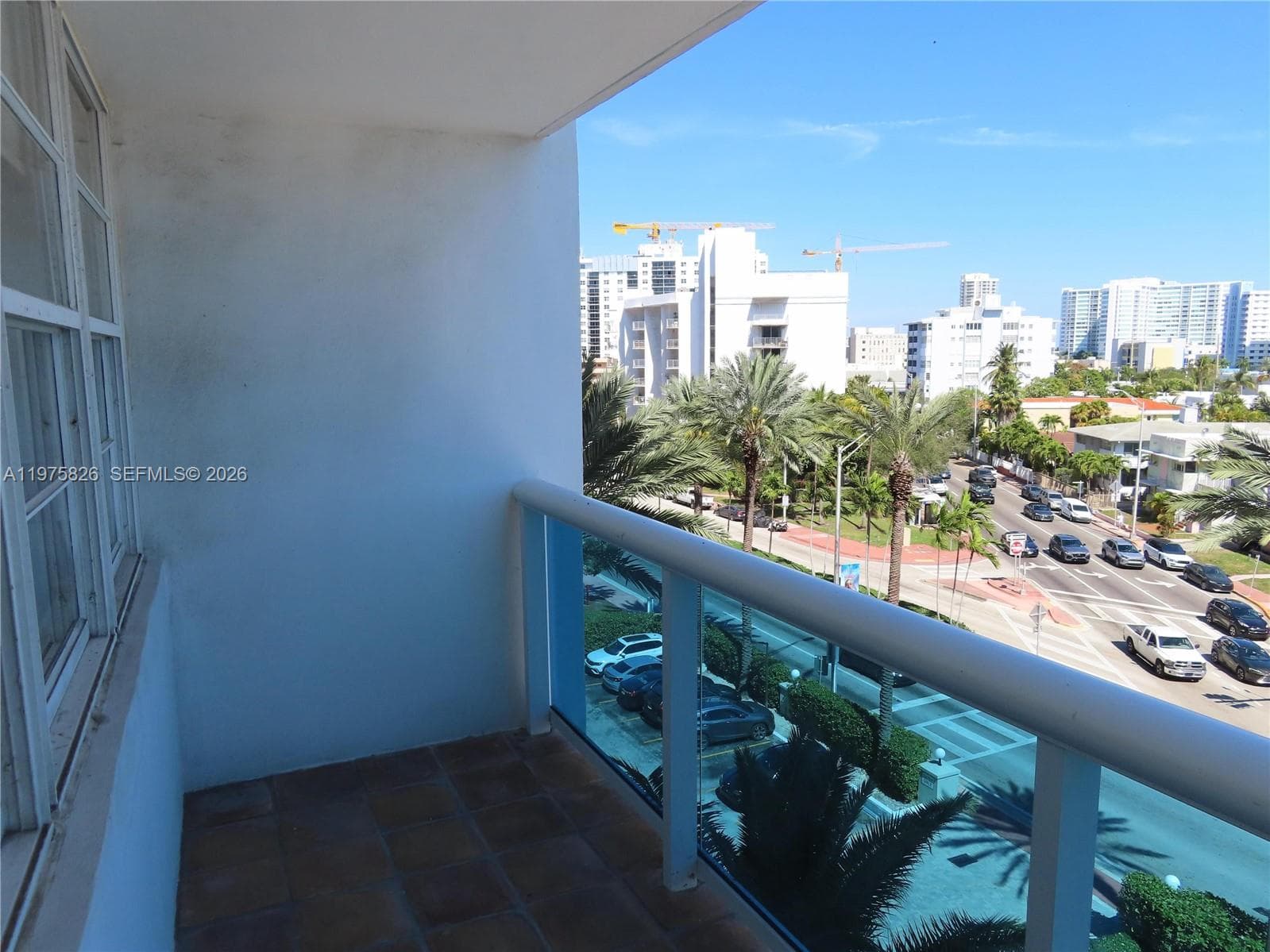 A11975826 — Miami Beach — 18