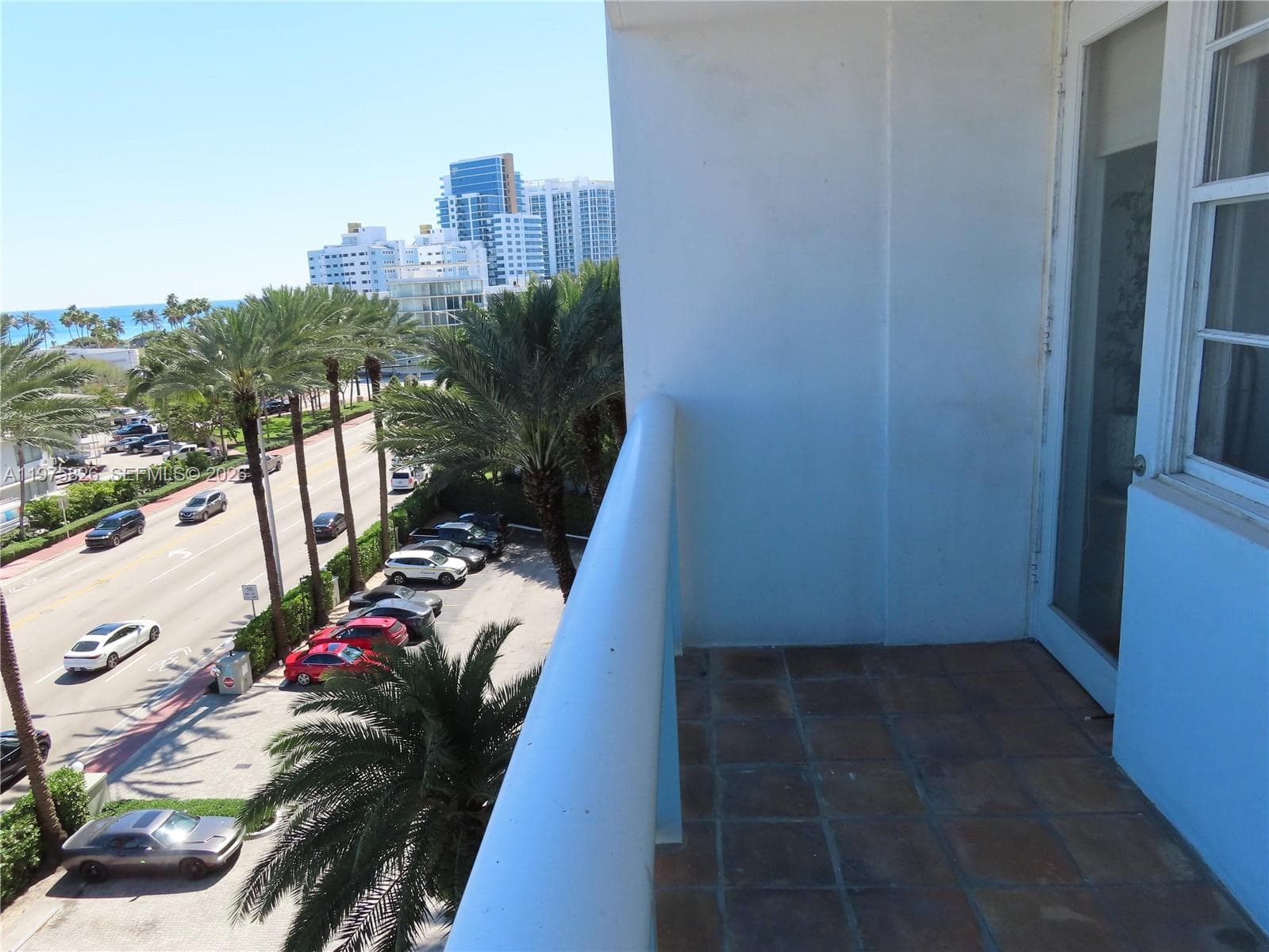 A11975826 — Miami Beach — 19