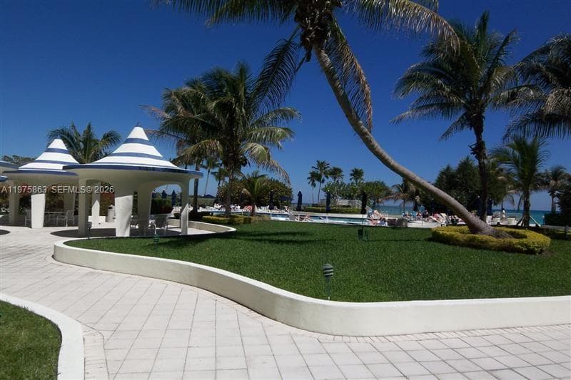 A11975863 — Miami Beach — 27