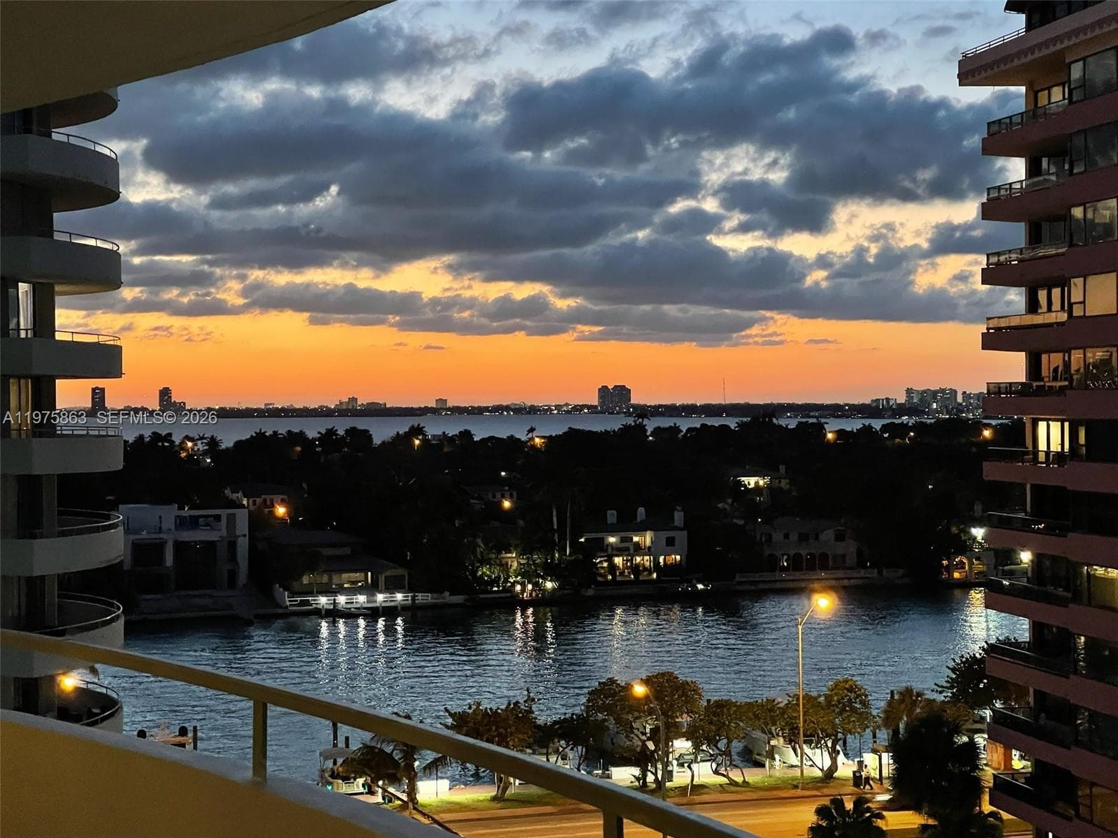 A11975863 — Miami Beach — 19