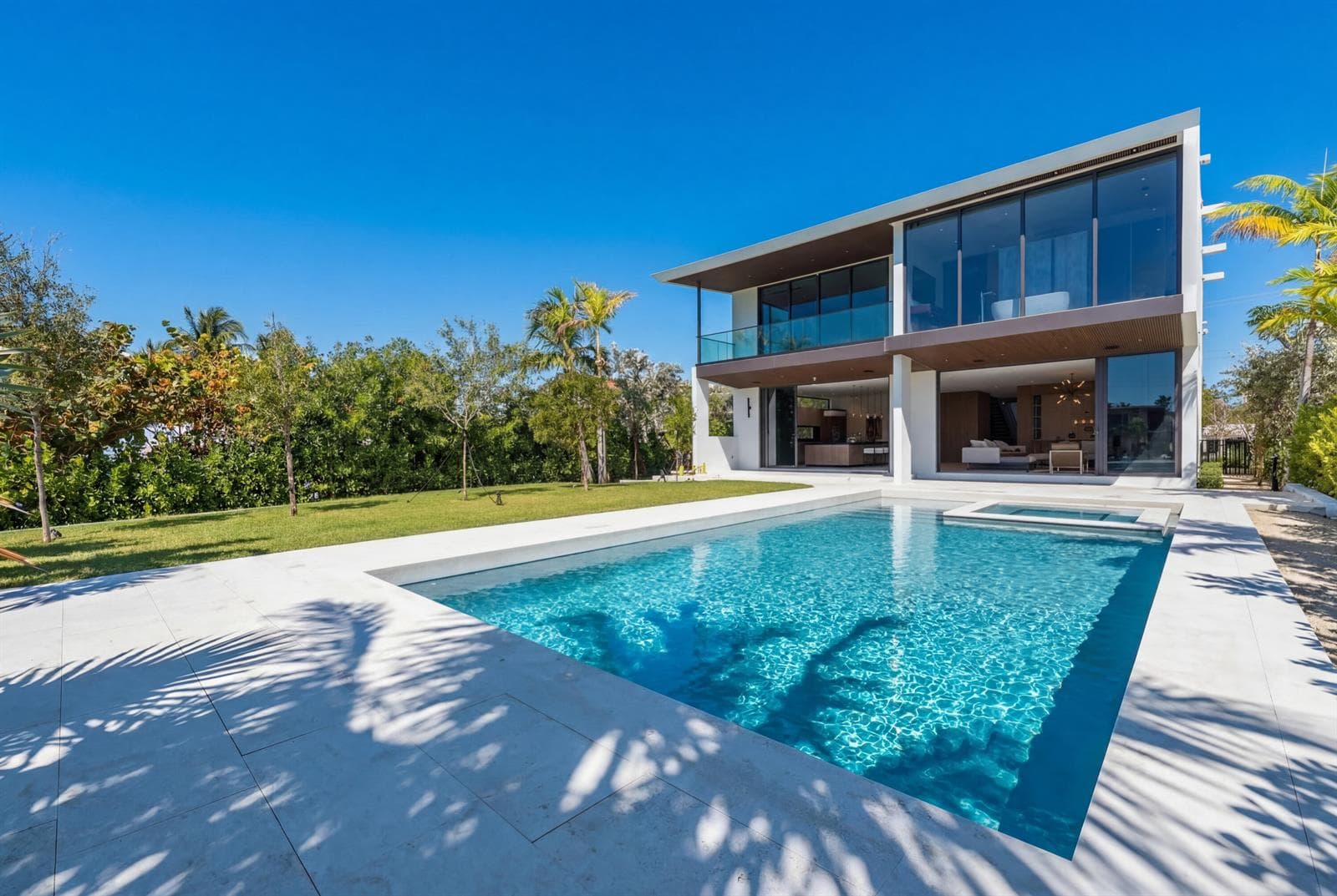 F10555773 — Miami Beach — 33