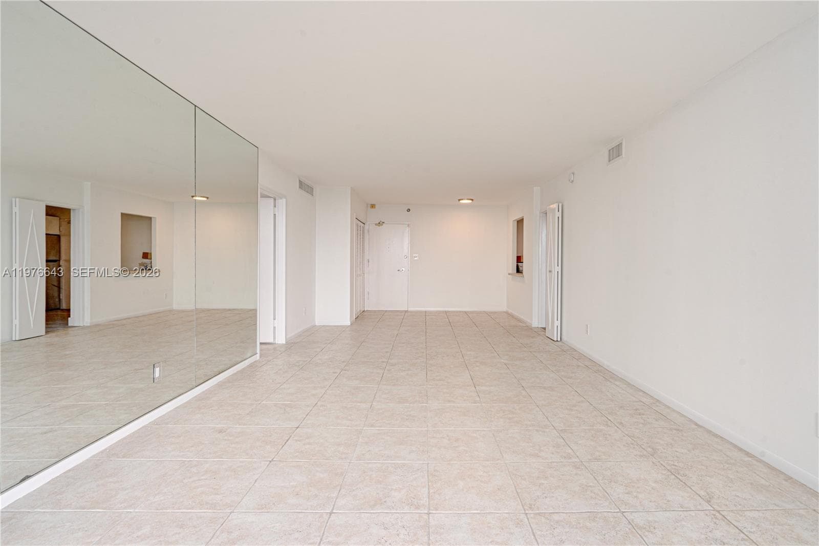 A11976643 — Miami Beach — 13