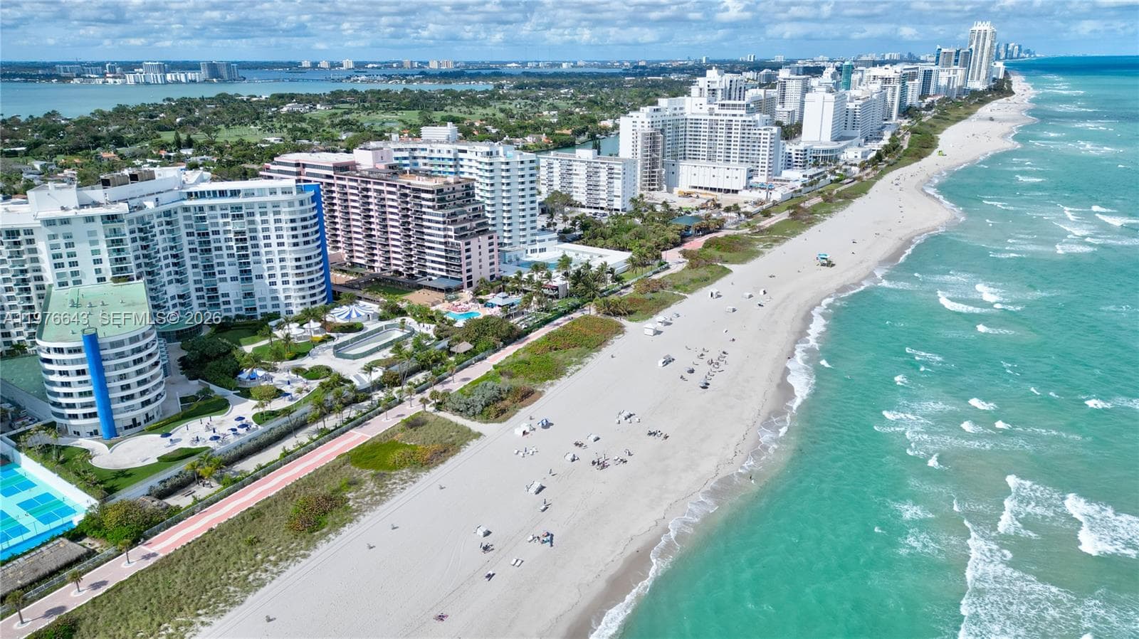 A11976643 — Miami Beach