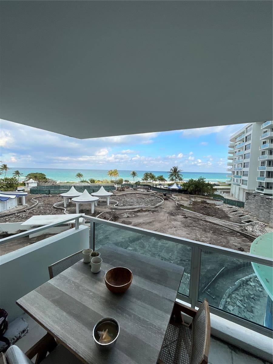 A11976643 — Miami Beach — 10
