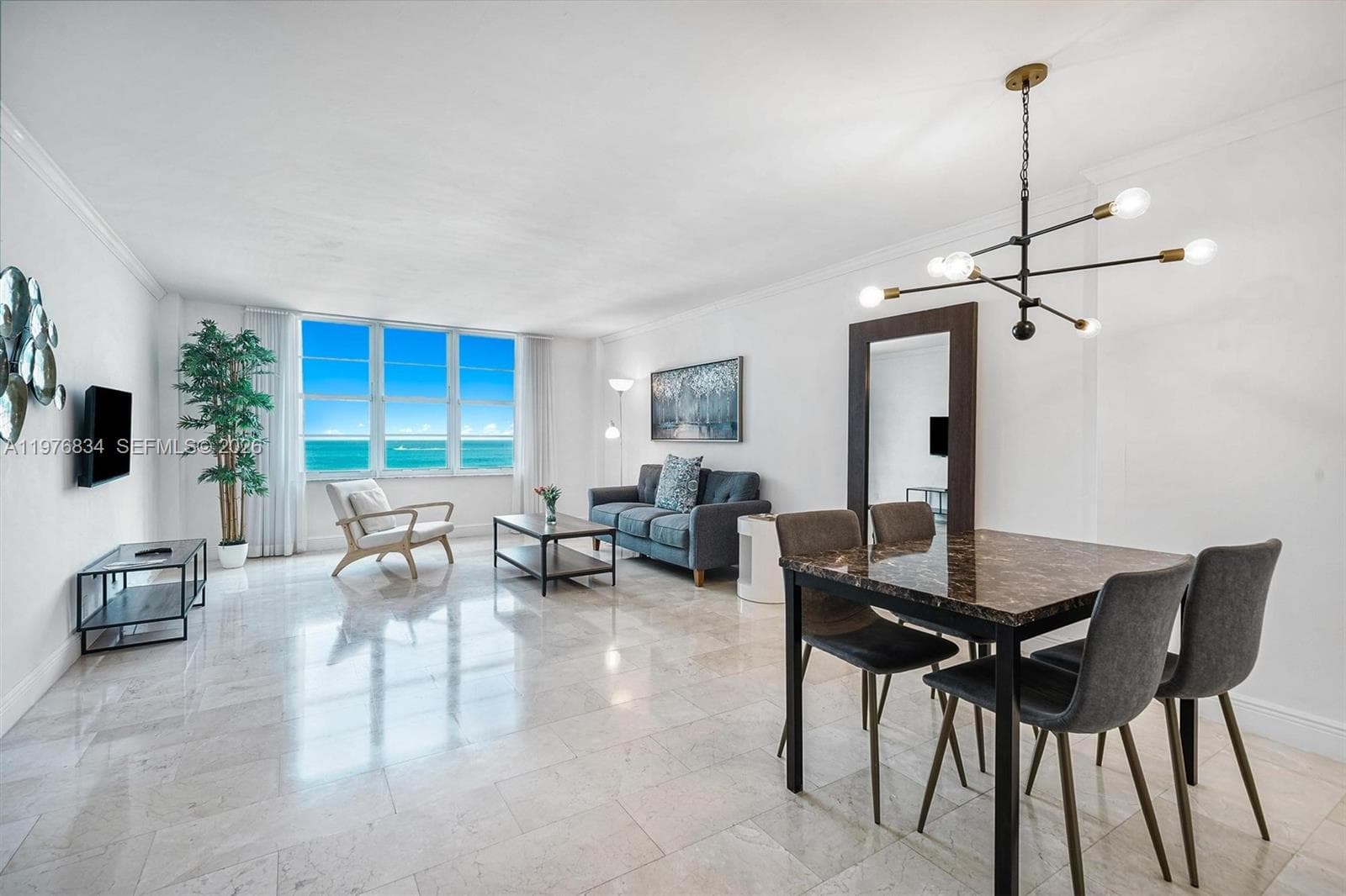 A11976834 — Miami Beach — 2