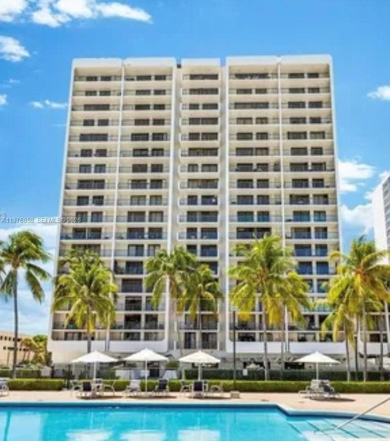 A11976858 — Miami Beach — 14