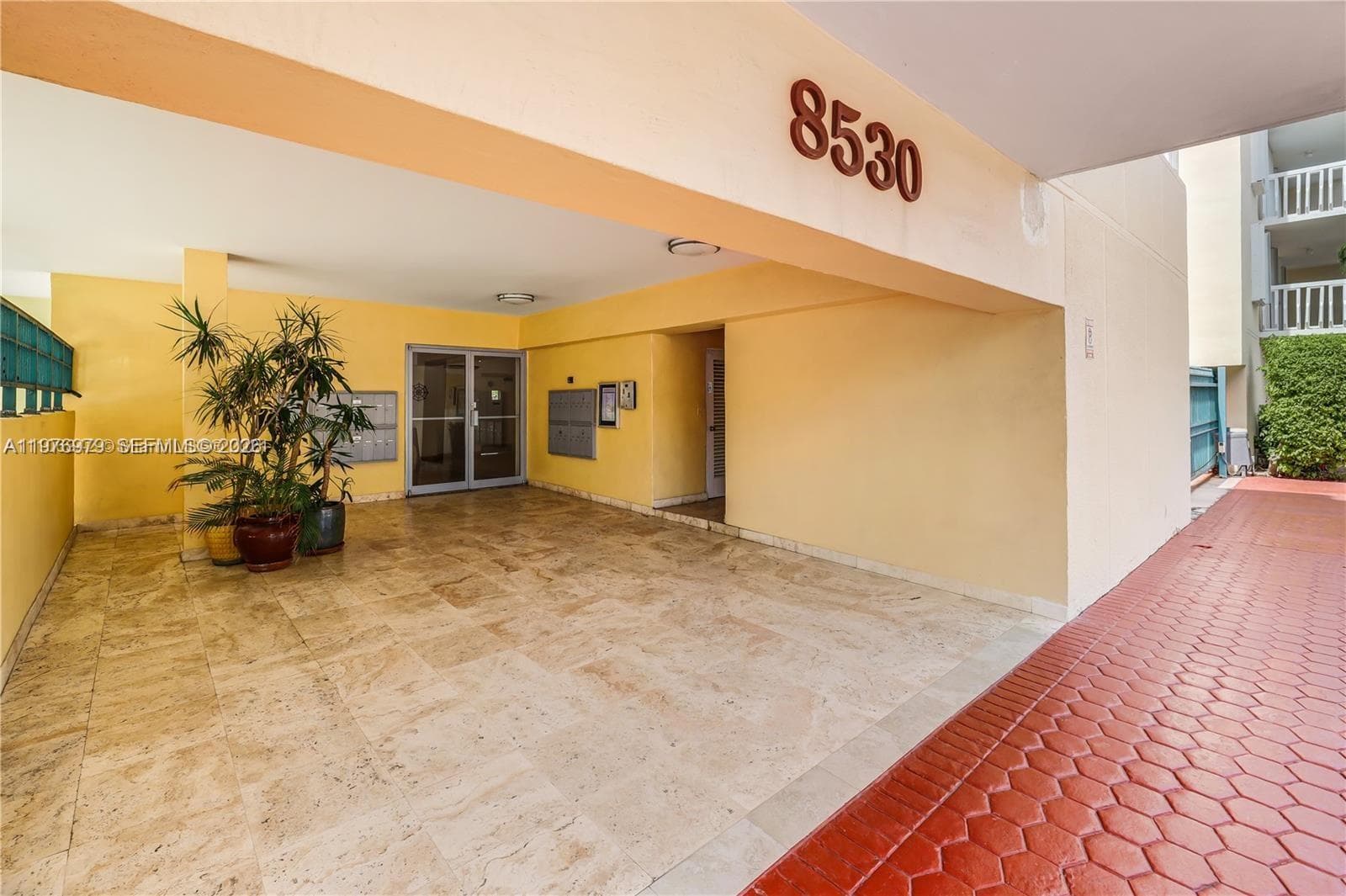 A11976979 — Miami Beach — 23