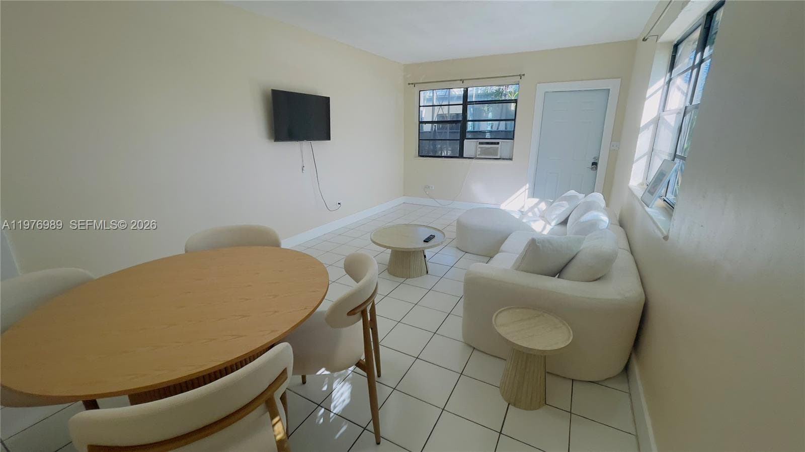 A11976989 — Miami Beach — 2