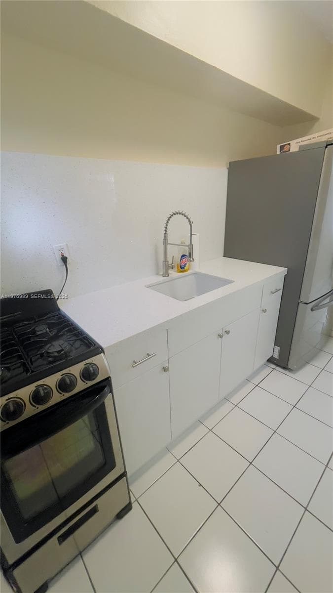 A11976989 — Miami Beach — 4