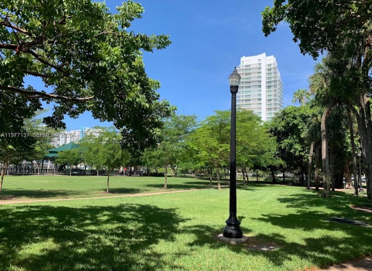 A11977137 — Miami Beach — 22