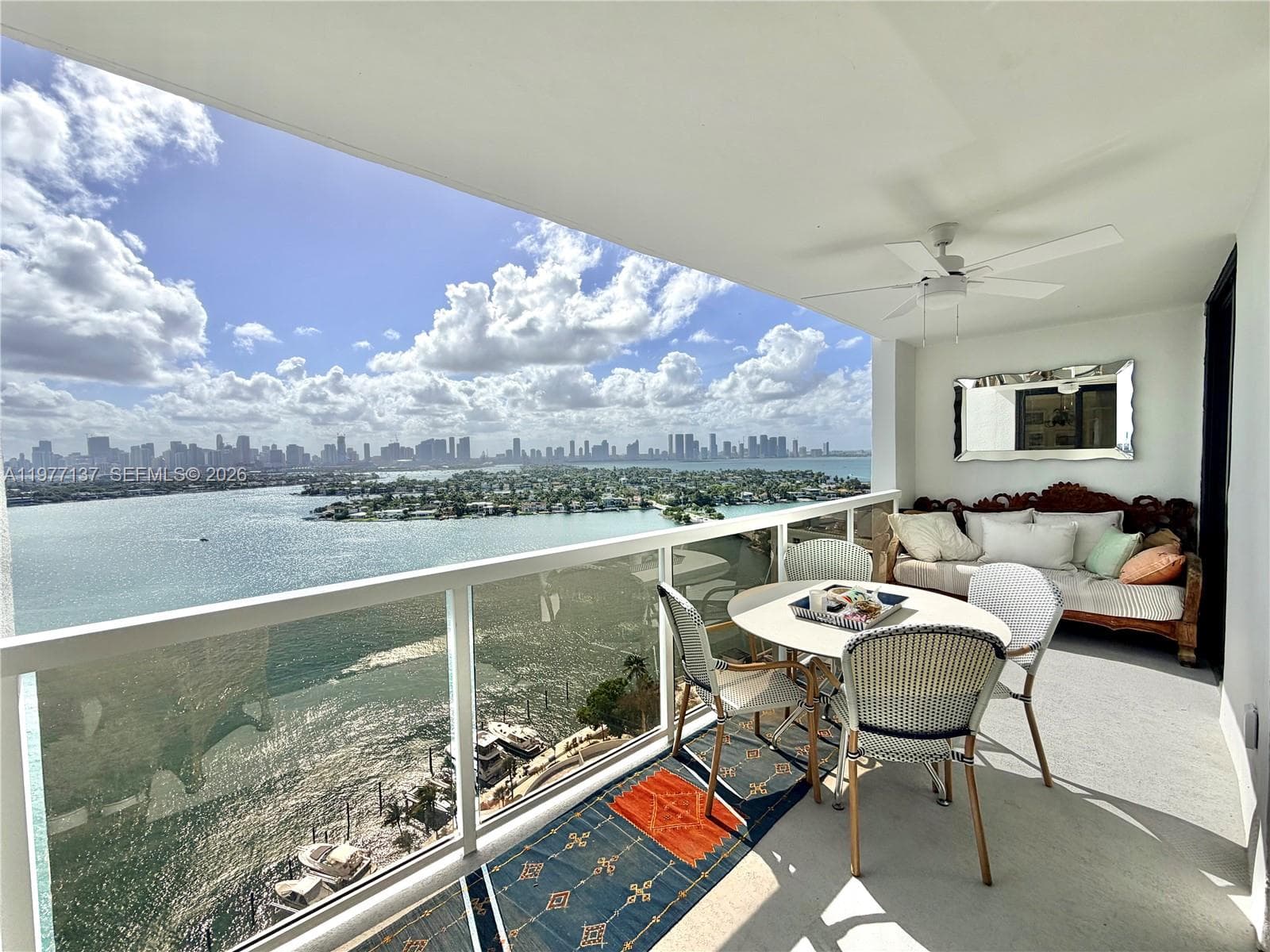 A11977137 — Miami Beach