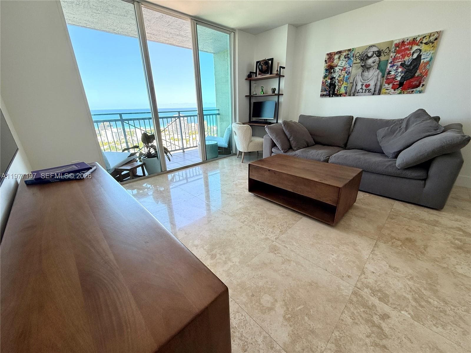 A11977197 — Miami Beach — 4