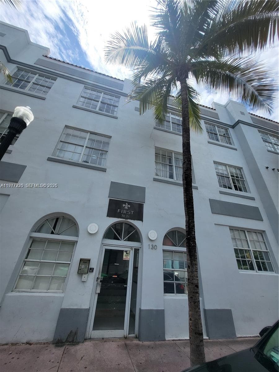 A11977220 — Miami Beach — 9