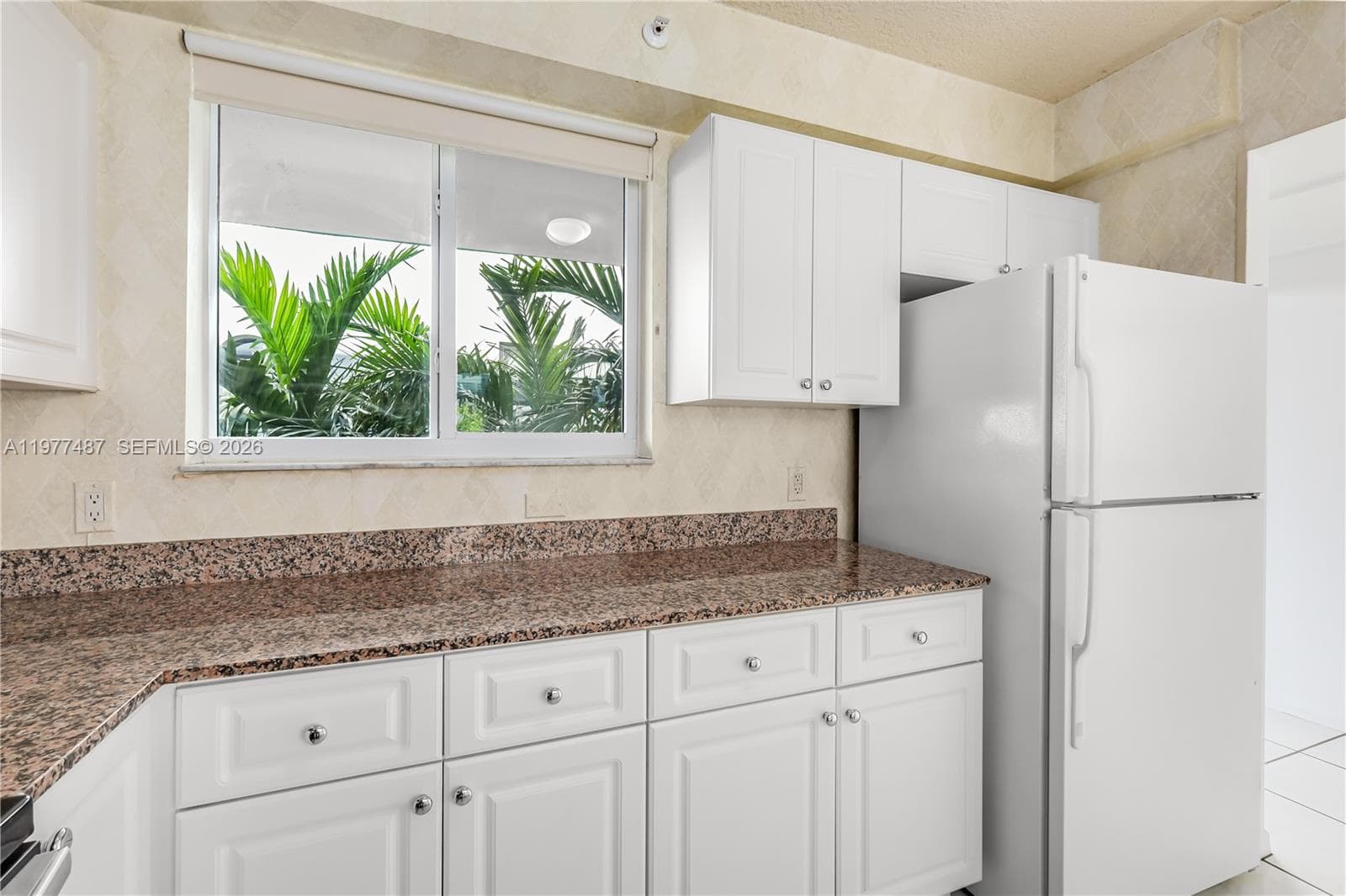 A11977487 — Miami Beach — 6