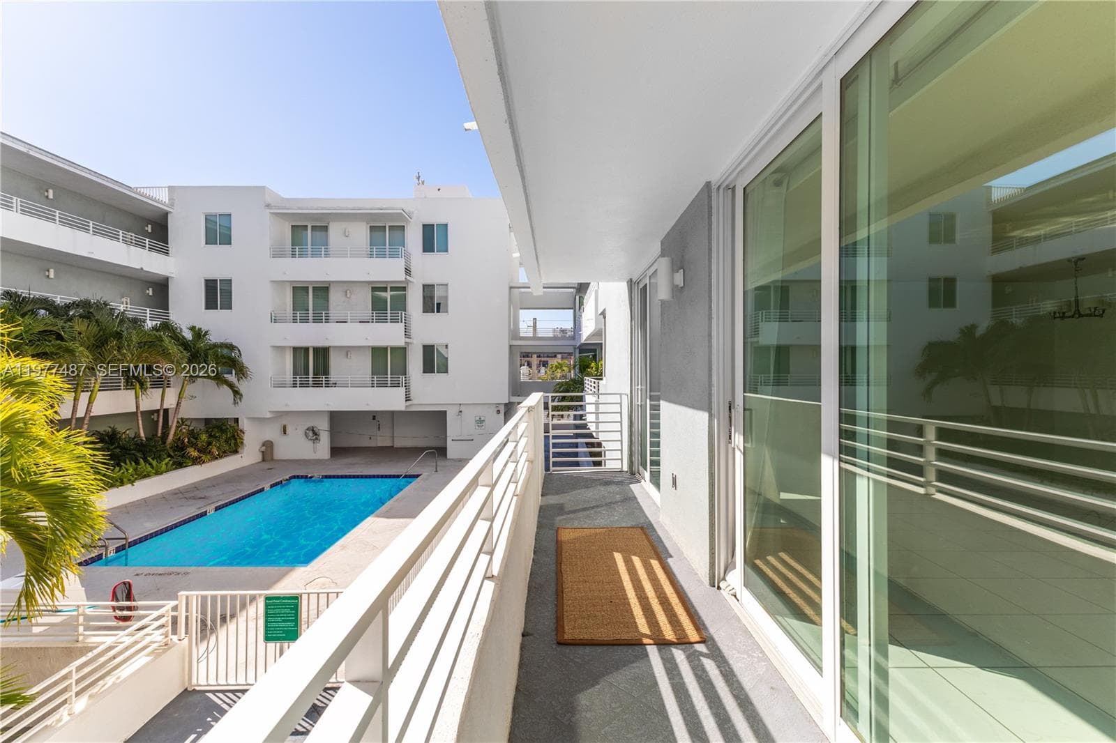 A11977487 — Miami Beach — 18