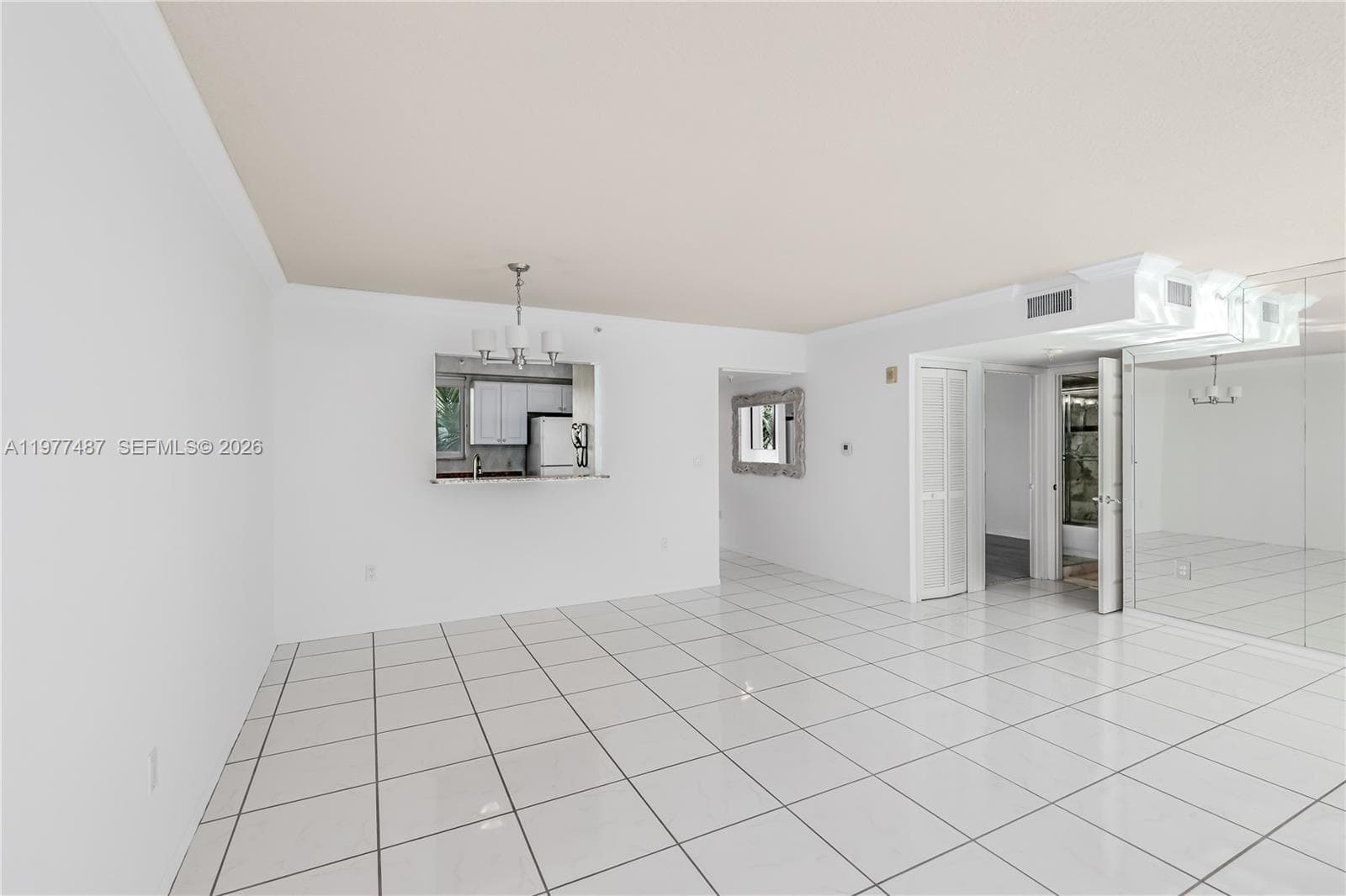 A11977487 — Miami Beach — 4