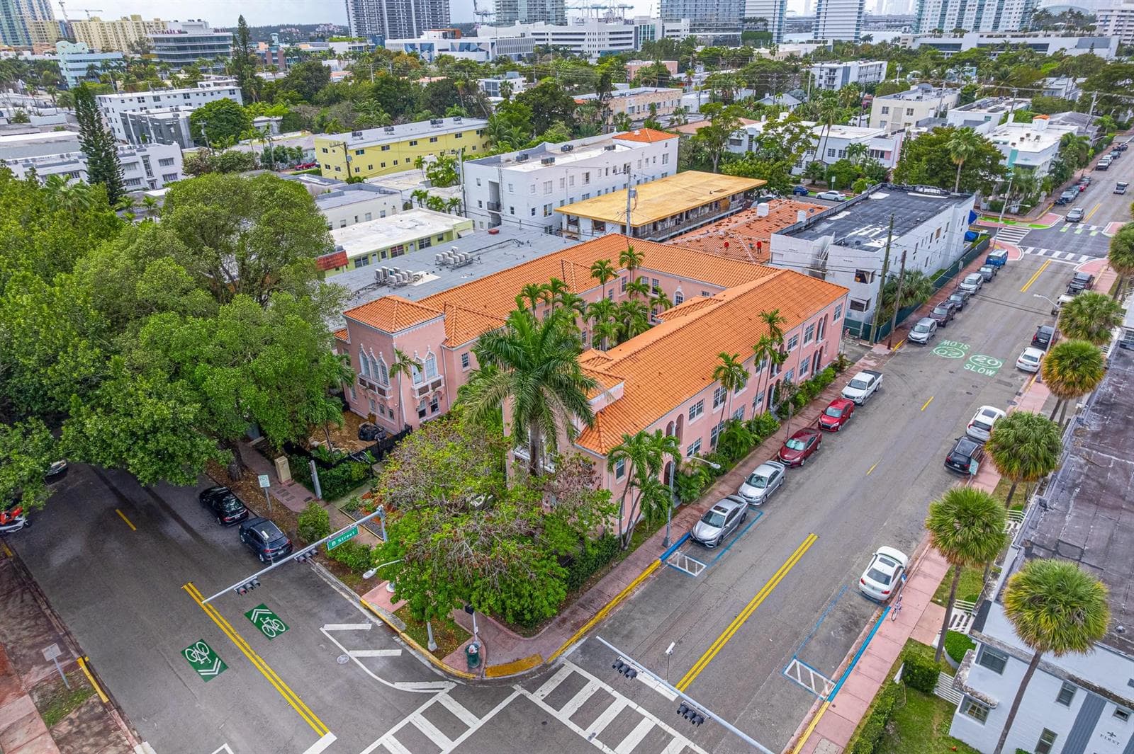F10556465 — Miami Beach — 2