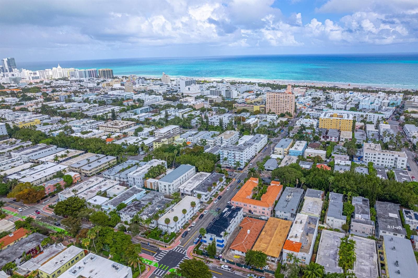 F10556465 — Miami Beach — 17