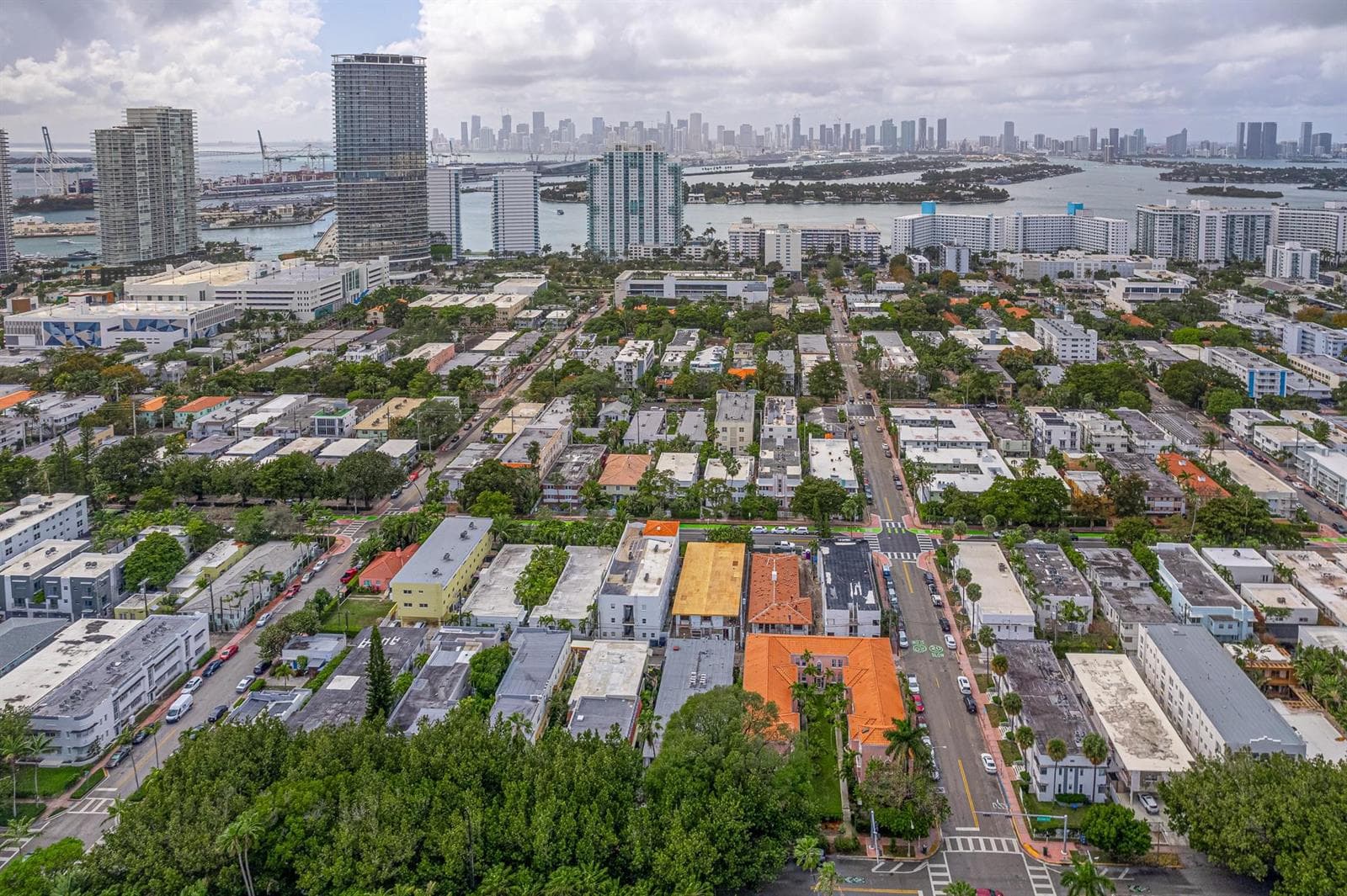F10556465 — Miami Beach — 15