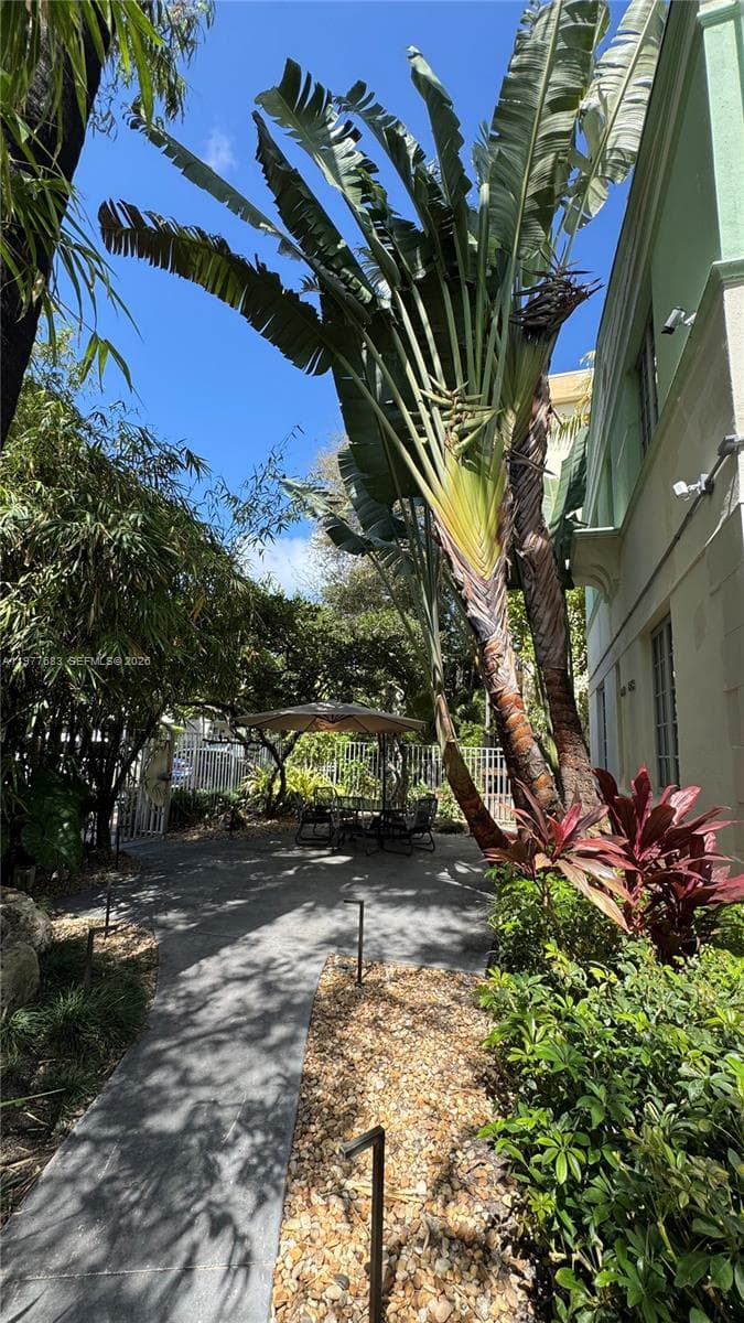 A11977683 — Miami Beach — 23