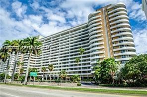 A11977773 — Miami Beach — 2
