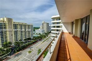 A11977773 — Miami Beach — 10