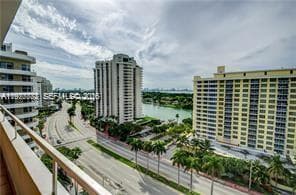 A11977773 — Miami Beach — 4
