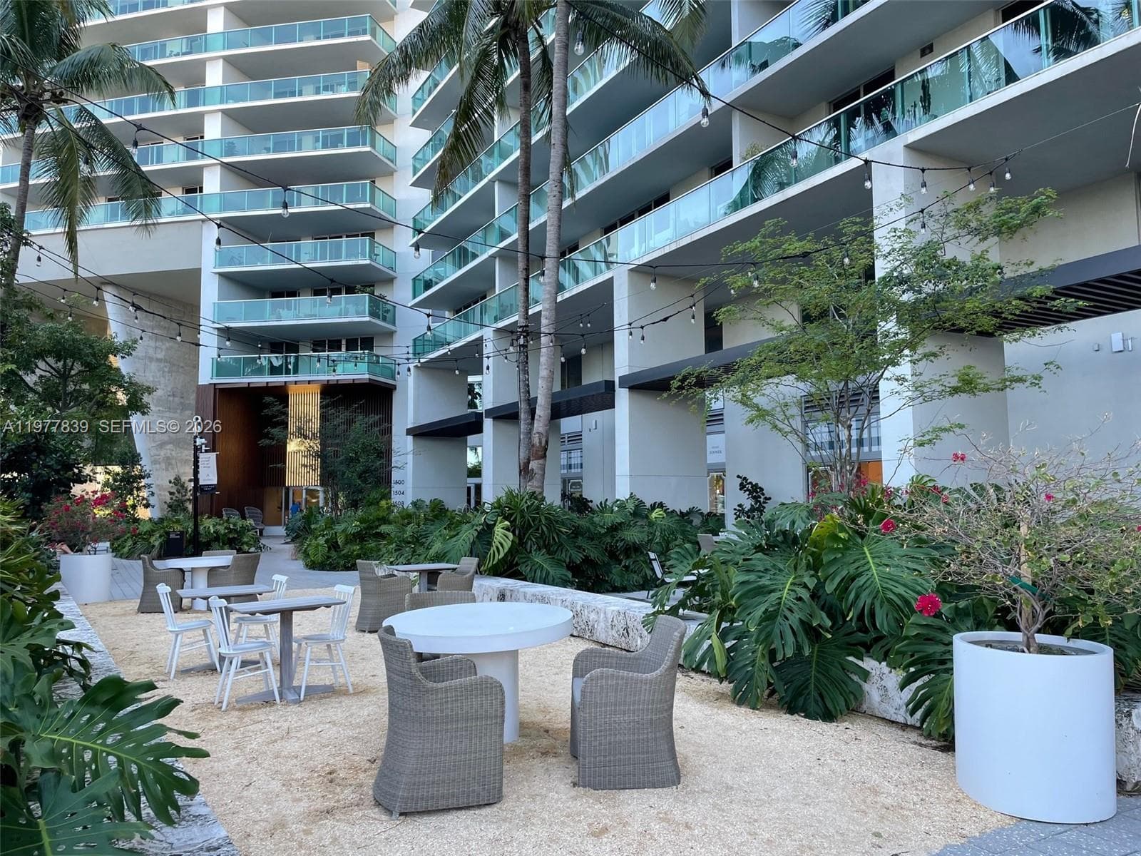 A11977839 — Miami Beach — 23
