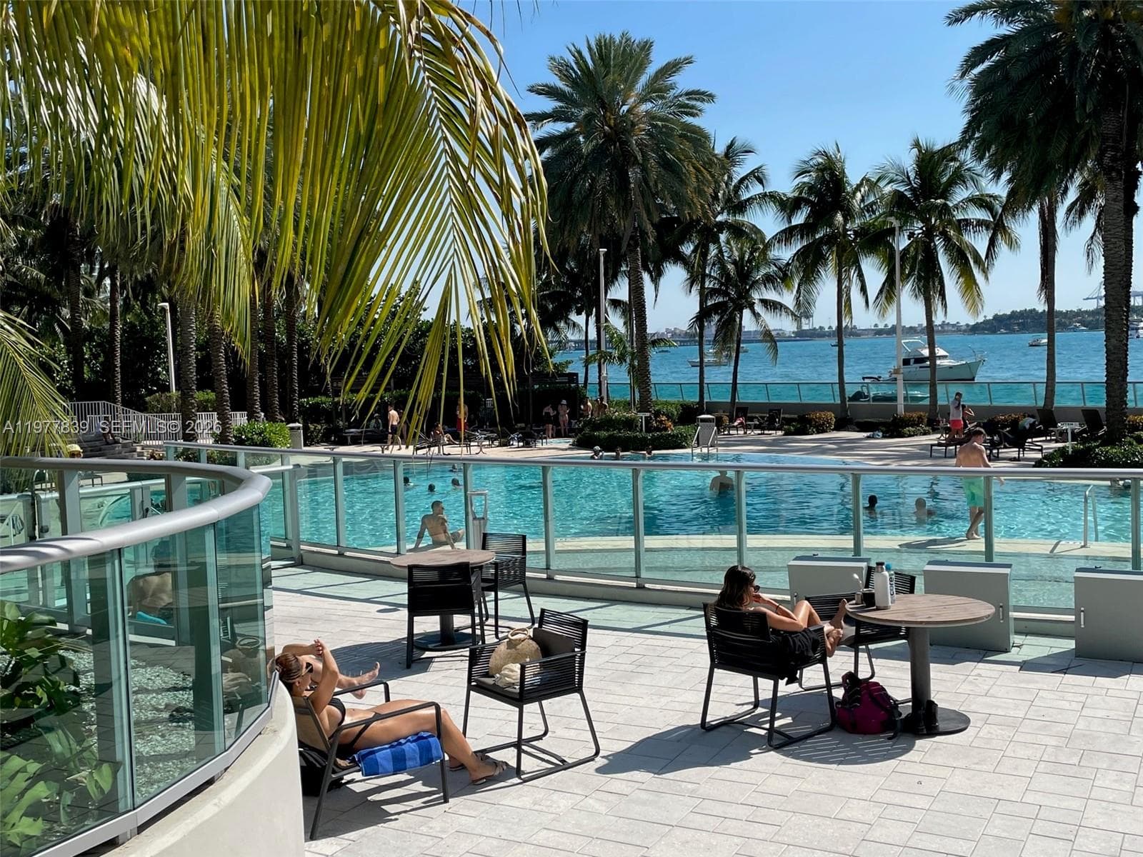 A11977839 — Miami Beach — 27
