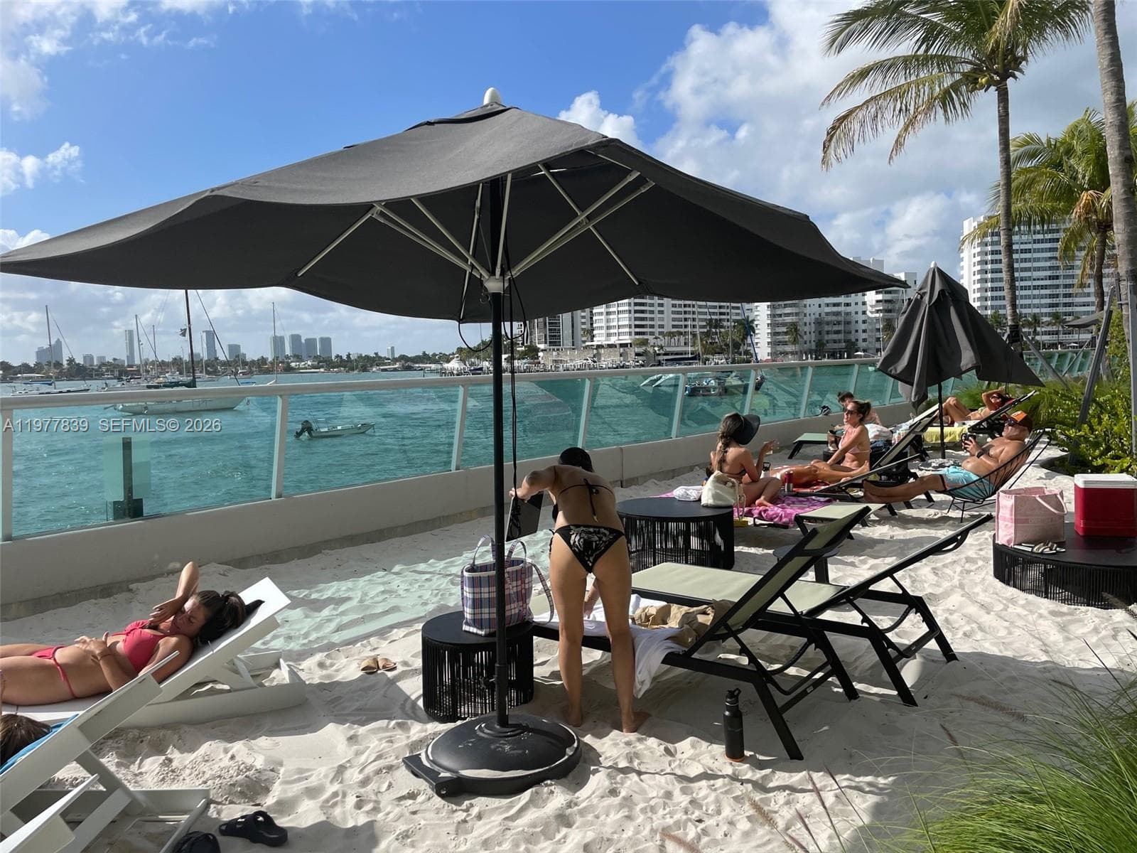 A11977839 — Miami Beach — 15