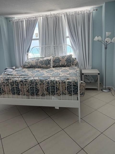A11977899 — Miami Beach — 15