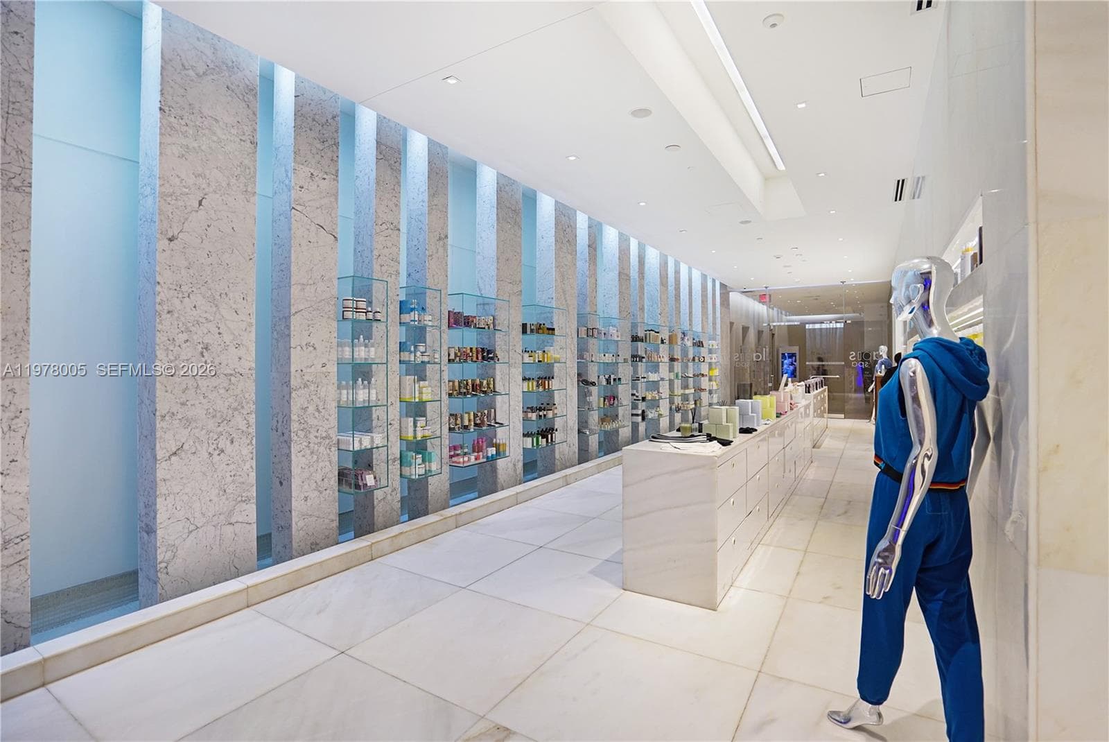 A11978005 — Miami Beach — 66