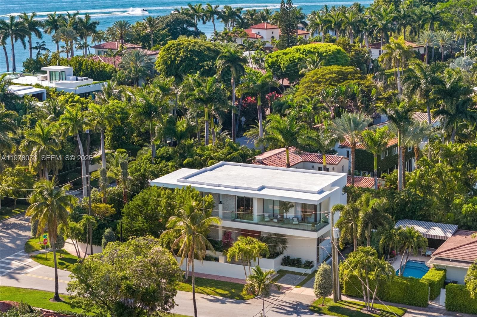 A11978071 — Miami Beach — 46
