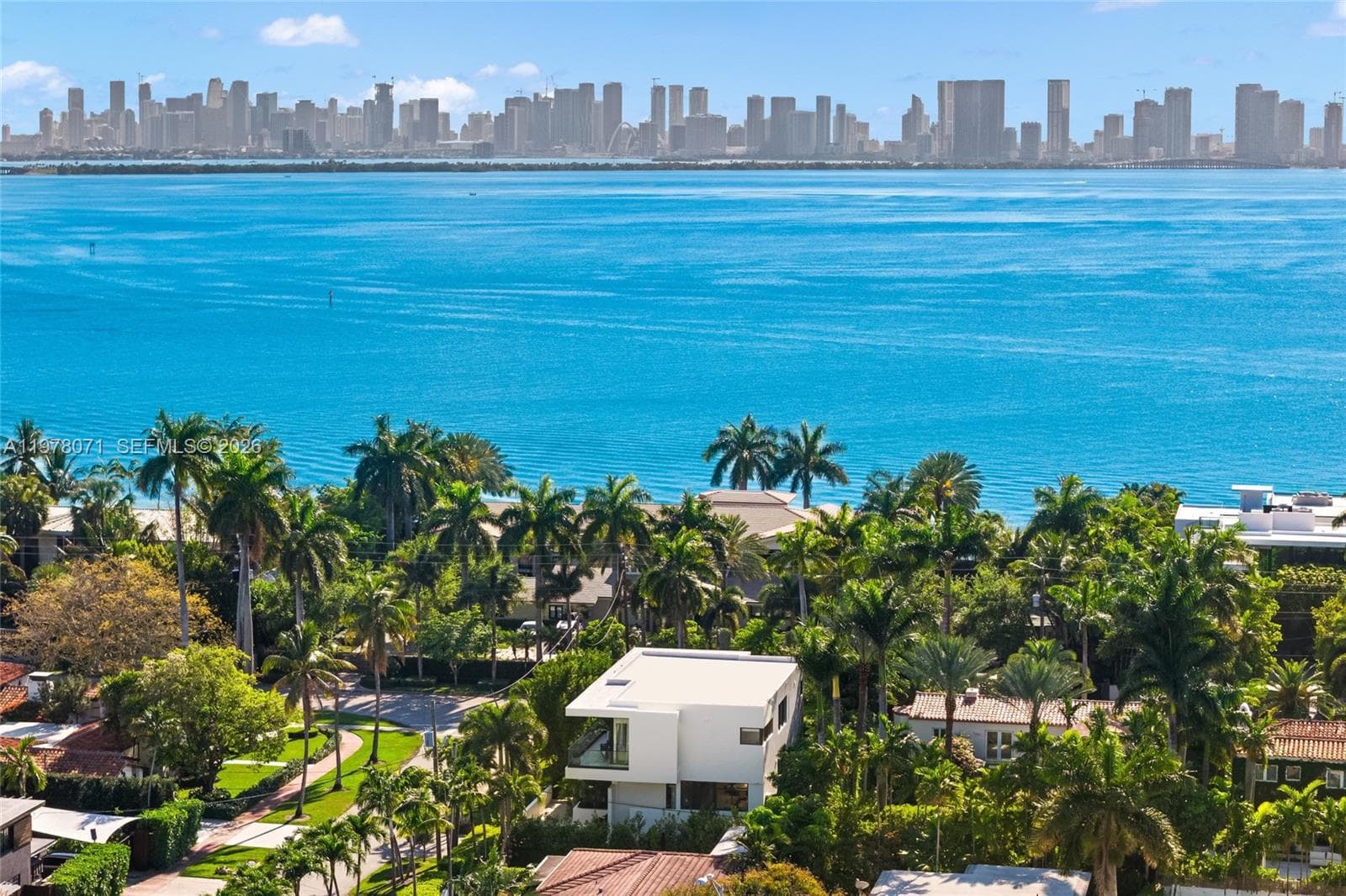 A11978071 — Miami Beach — 49