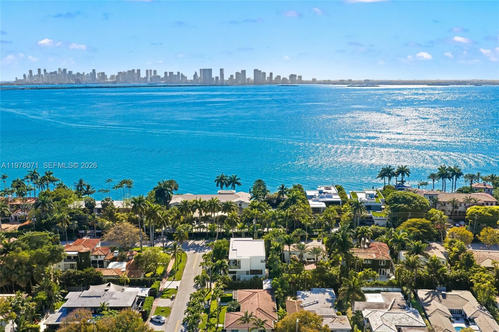 A11978071 — Miami Beach — 50