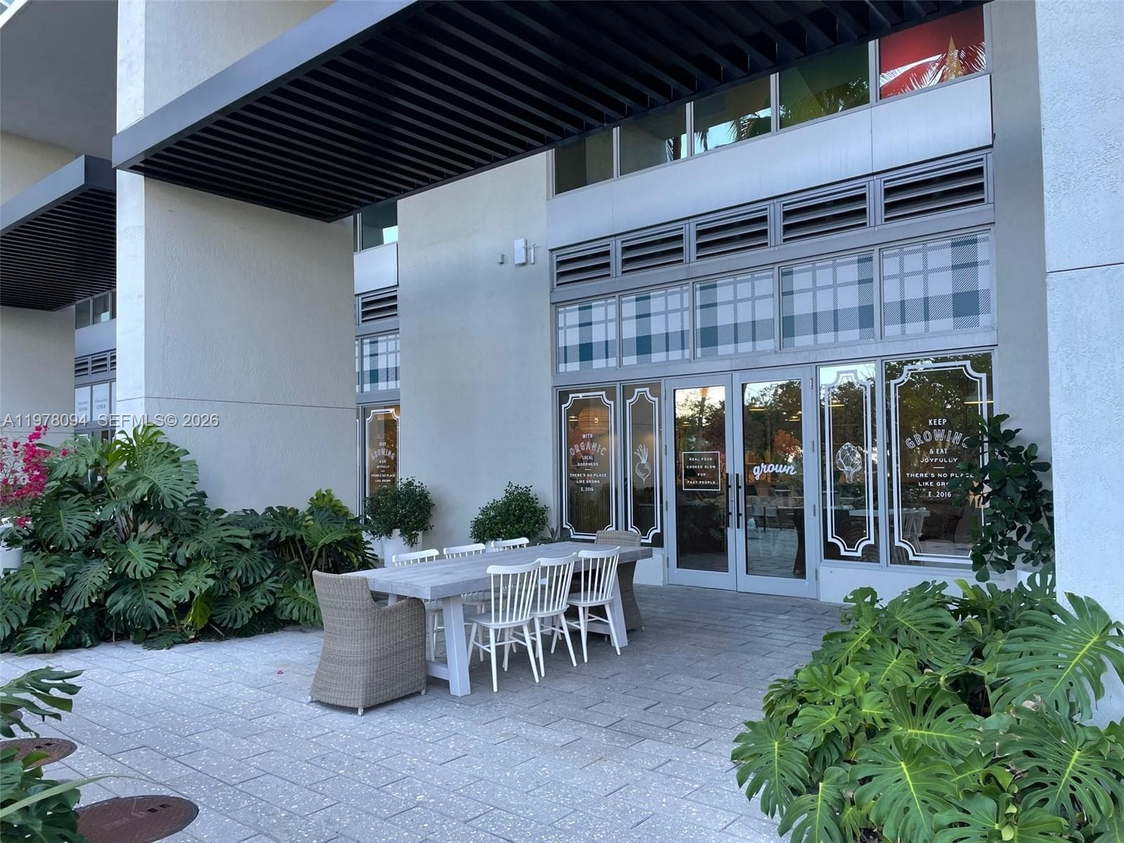 A11978094 — Miami Beach — 27