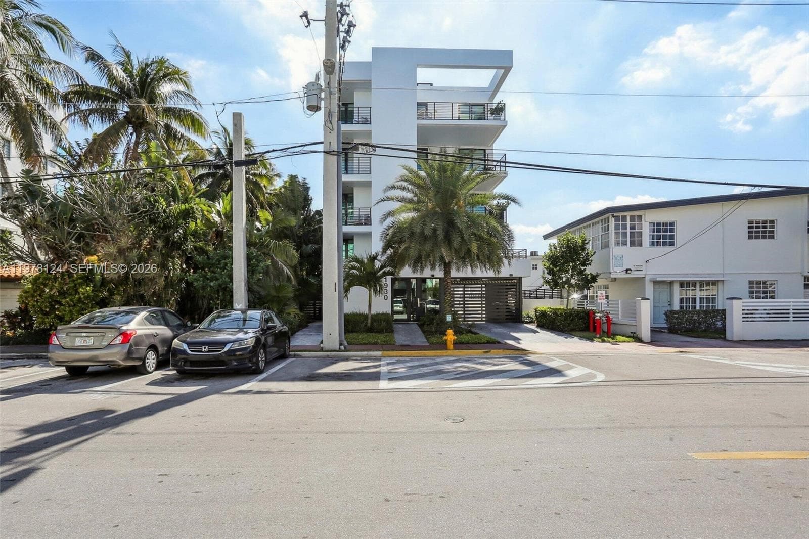 A11978124 — Miami Beach — 63