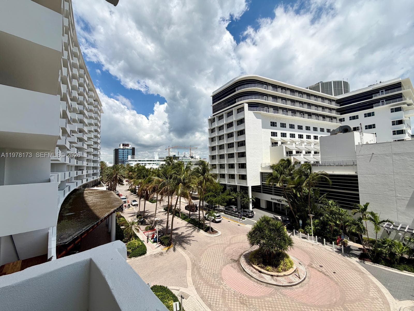 A11978173 — Miami Beach — 13