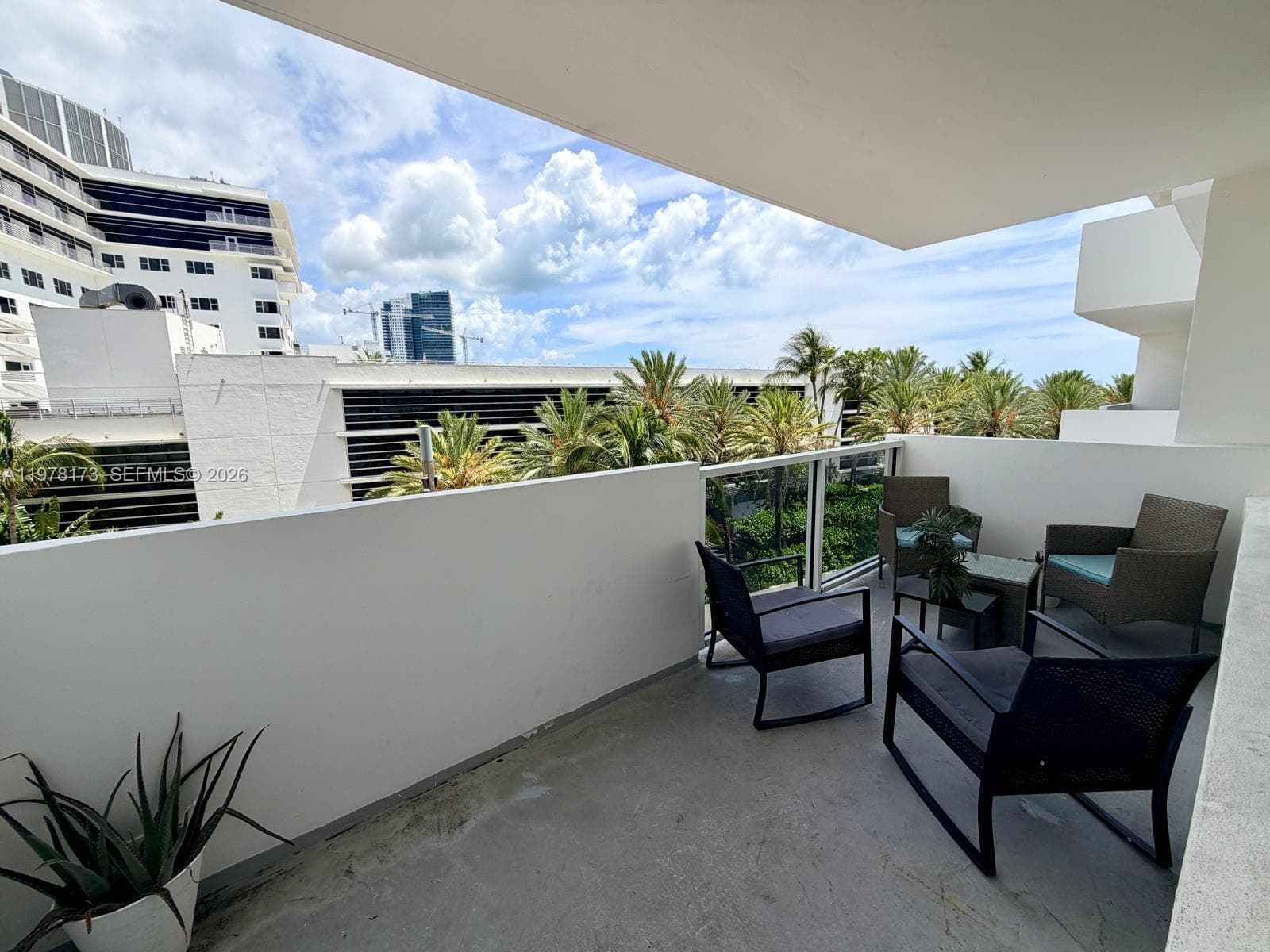 A11978173 — Miami Beach — 11